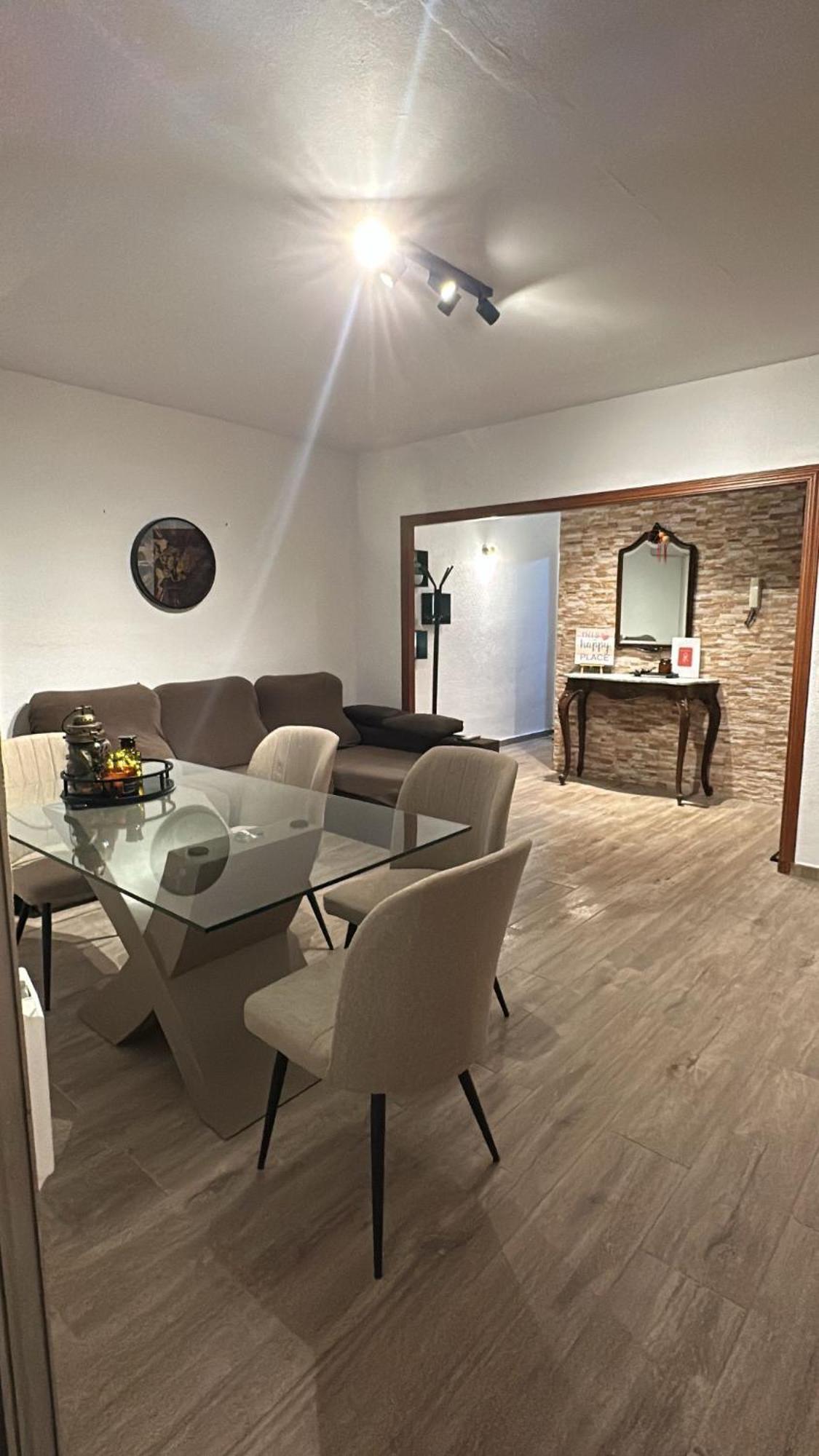 Happy Hideaway Apartment Alicante Luaran gambar