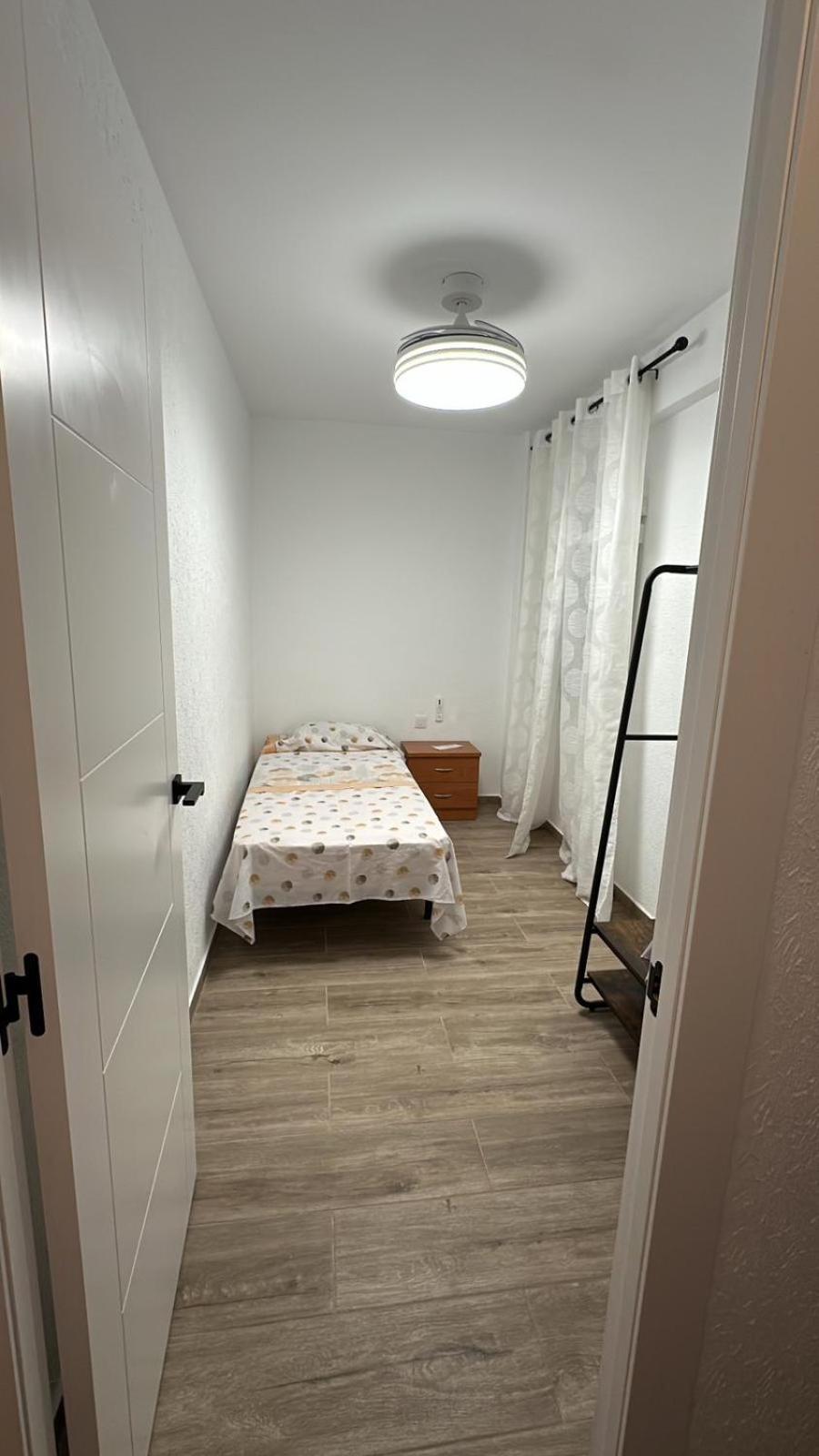 Happy Hideaway Apartment Alicante Luaran gambar