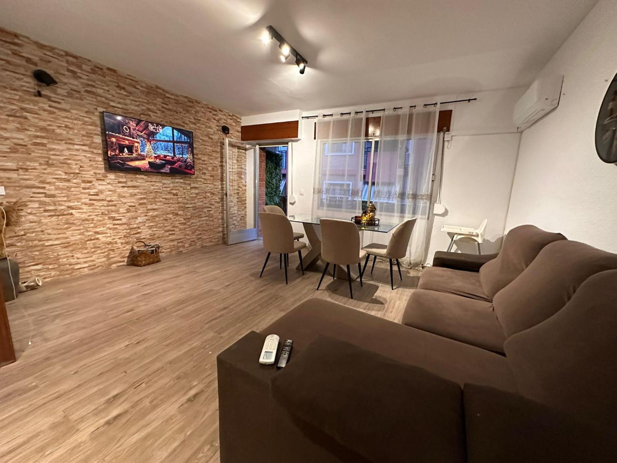 Happy Hideaway Apartment Alicante Luaran gambar